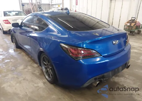 2010 Hyundai Genesis 2.0T z USA, uszkodzony, nr VIN KMHHT6KDXAU005130